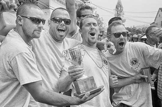 Bolinas Winning Tug of War Team