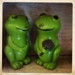 froggies in love