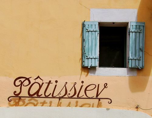 Pastry maker in Orange (c) Kristin Espinasse
