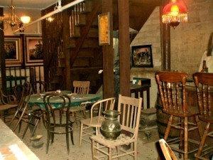 Bird Cage poker table - Carol Cox