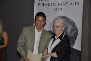 Carlos Martín con Elena Aub