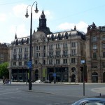 Karlplatz - nearby buildings