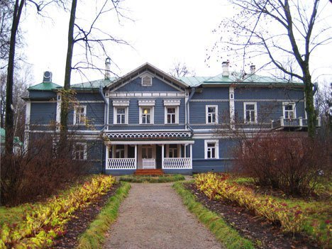 tchaikovsky home where he used to walk for two hours to help him compose better