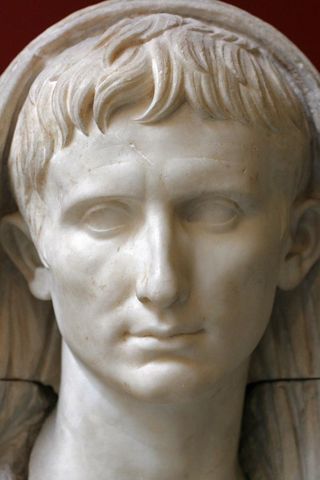 AugustusRomeMN1CA web