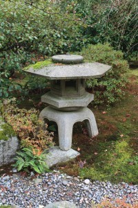 Picture of a stone lantern.