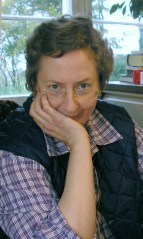 moira-looking-misleadingly-benevolent1