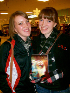 Victoria and Savannah, adorably hamming it up!