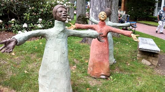 These charming statues are the work of a local sculpture.