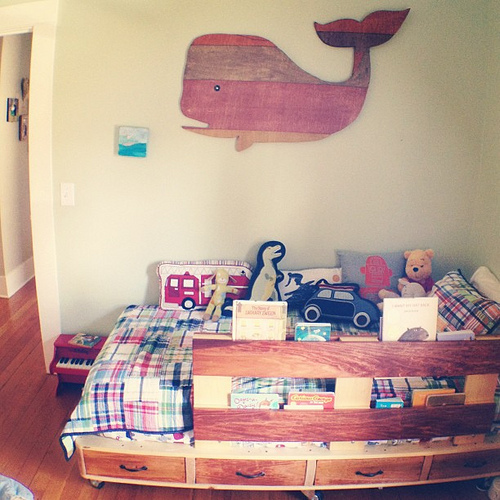 Look who got a whale over his bed! Grandpa made it inspired by one he saw in pottery barn catalog. We put a @matirose sailboat painting up too.