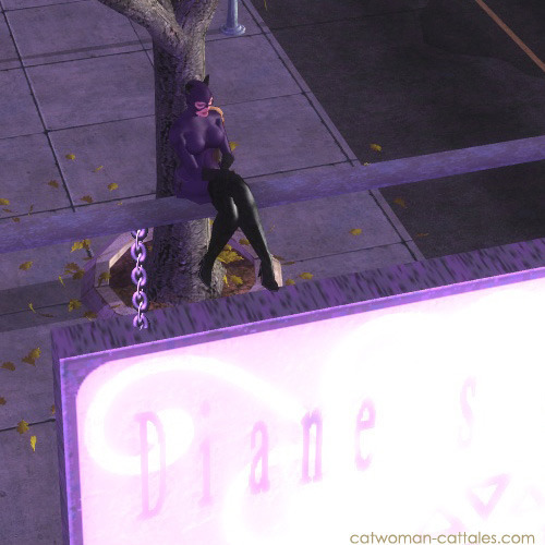 Leggy Purple Catwoman: City of Heroes