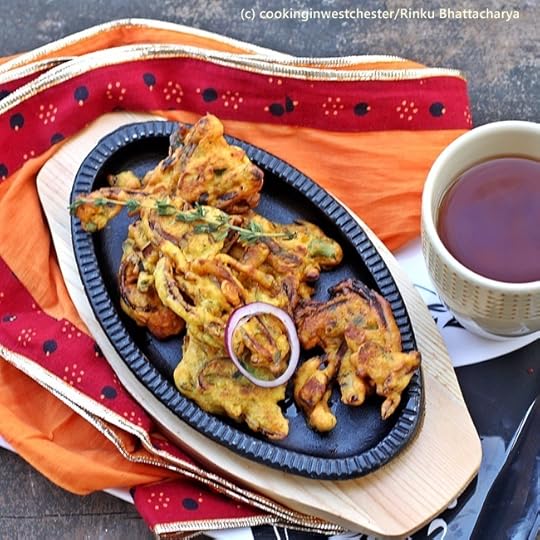 Onion Pakoras with Tea