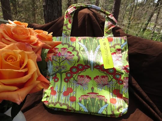Amy Butler tote giveaway