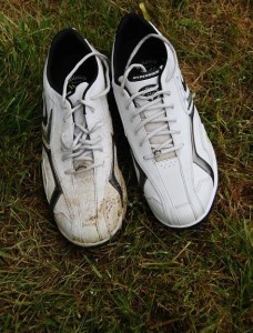 magik golf shoe cleaner. before & after