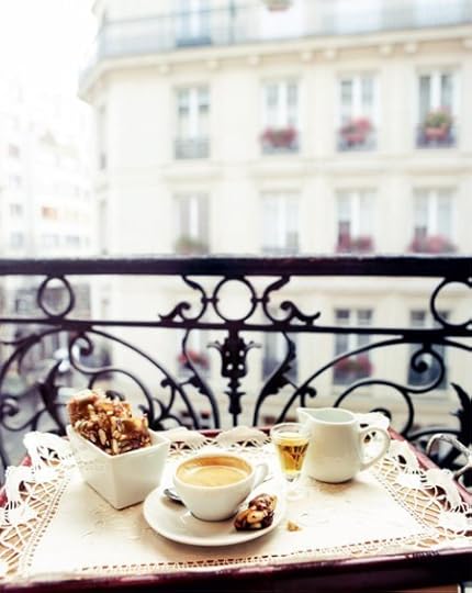 pinning paris: bruce and selina in paris in cat-tales: a bon chat bon rat