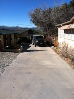 Cottage driveway & trailer
