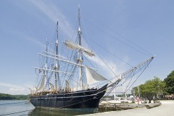 1841 whaling ship Charles W. Morgan