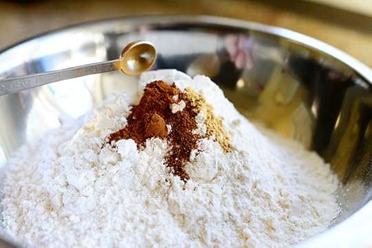 Pumpkin Cinnamon Rolls | The Pioneer Woman