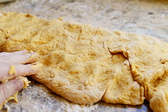 Pumpkin Cinnamon Rolls | The Pioneer Woman