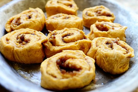 Pumpkin Cinnamon Rolls | The Pioneer Woman