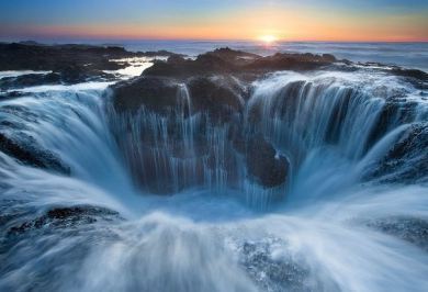Thor’s Well – “the gates of the dungeon.” CapePerpetua, Oregon.