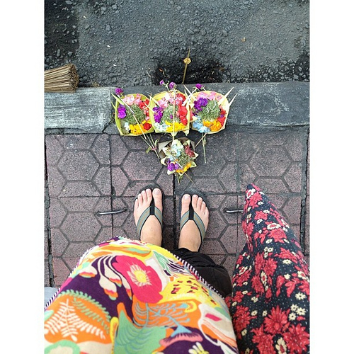 These #blessings and #offerings are everywhere in #bali and there is something about the ceremony and ritual and simplicity of it that has totally stolen my heart. Love, big time.