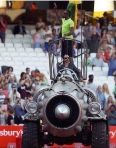 Usain Bolt's greenygrey entrance at Olympics 2012 Annivesary Games.