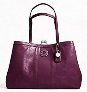 coach bag plum kiss lock