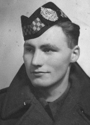 Vernon Scannell during his time in the Army