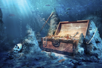 Treasure chest at the bottom of the sea