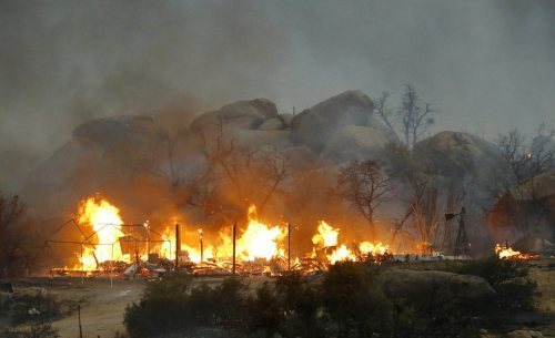 Yarnell wildfire © David Kadlubowski / Associated Press / June 30, 2013