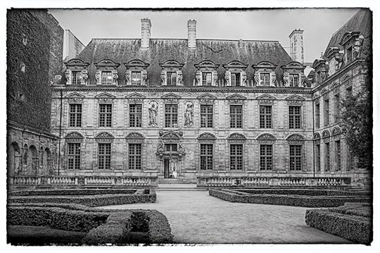 Hotel de Sully © Harold Davis