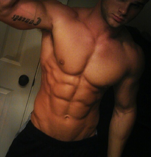 tumblr_mbwxh0p2LY1qgzh68o1_500
