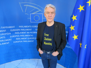 Free Chelsea Manning!