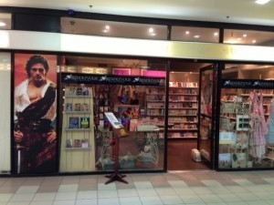 Melbourne_RendezVous Romance Bookstore_Facade_Mzarch_11_2013