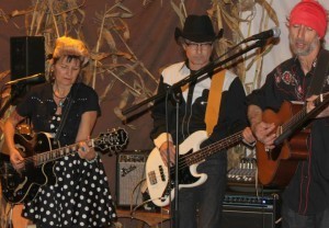 1375846_10201549749399069_1543017418_n (1)