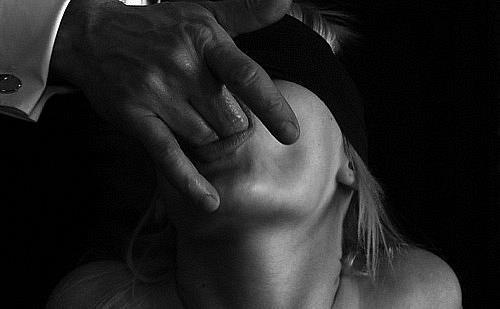  photo tease2_zpsa080568f.jpg