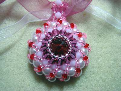 Cupcake Pendant 2