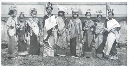 5388b006cd781e8792f936c4e076b174_minang-saisuak-dandanan-gadis-gadis-minang-dengan-sunting-dan-tikuluak