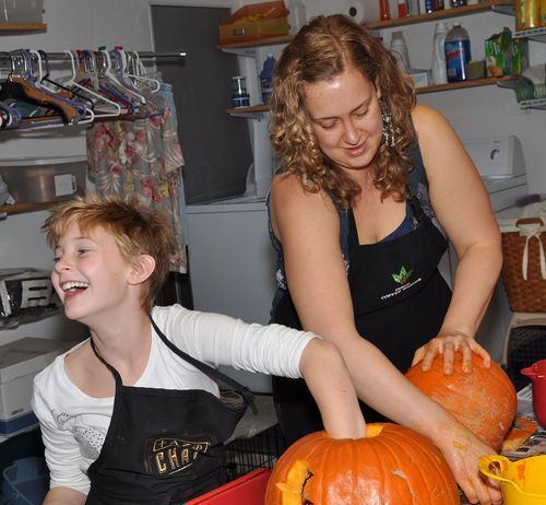 PumpkinCarve-2013_05 copy