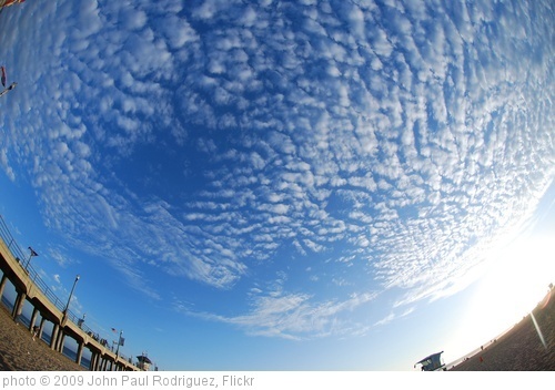 'Huntington Beach' photo (c) 2009, John Paul Rodriguez - license: http://creativecommons.org/licenses/by/2.0/