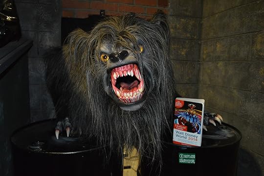 HHN_wolfbook