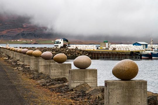 Egg Sculptures Djúpivógur