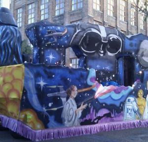 mardigras float