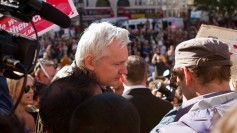Julian Assange in London. Photo by Eduardo Carrasco.