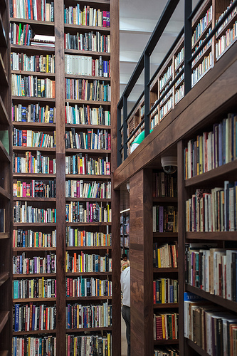 Ciudad de los Libros -1988 by Jacobo Zanella