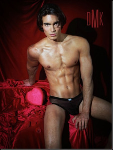 valetines_male_model-heart