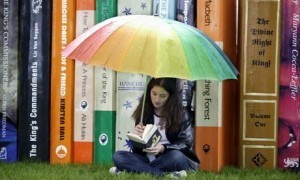 Teenage-Girl-Reading-at-H-001-1ssydc6