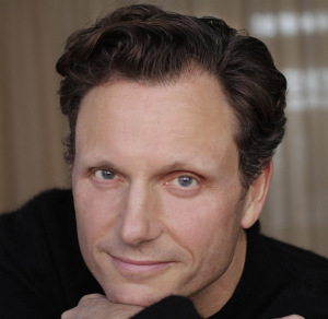 Not too late to start watching Scandal, you know. Time for November sweeps and all.