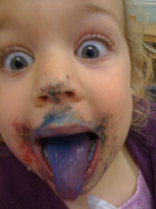 dyed tongue