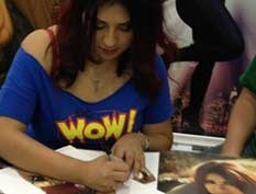 Frank Cho, Ivy Doomkitty, 2013 Big WOW comicbook convention in San Jose